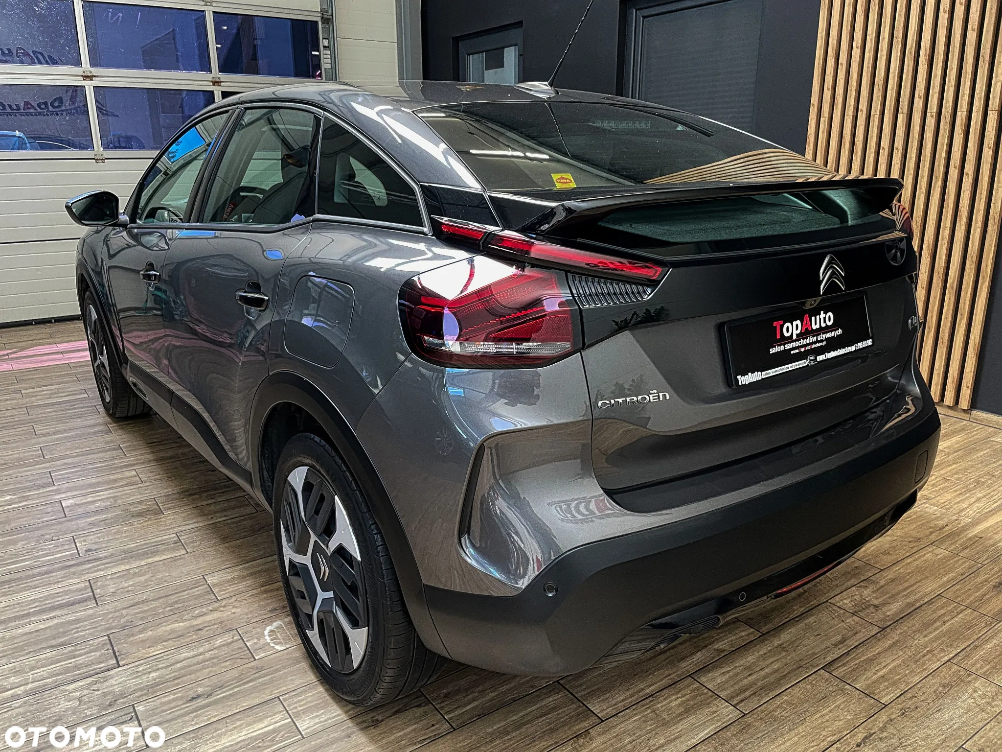 Citroën C4 PureTech 130 Stop&Start EAT8 SHINE - 10