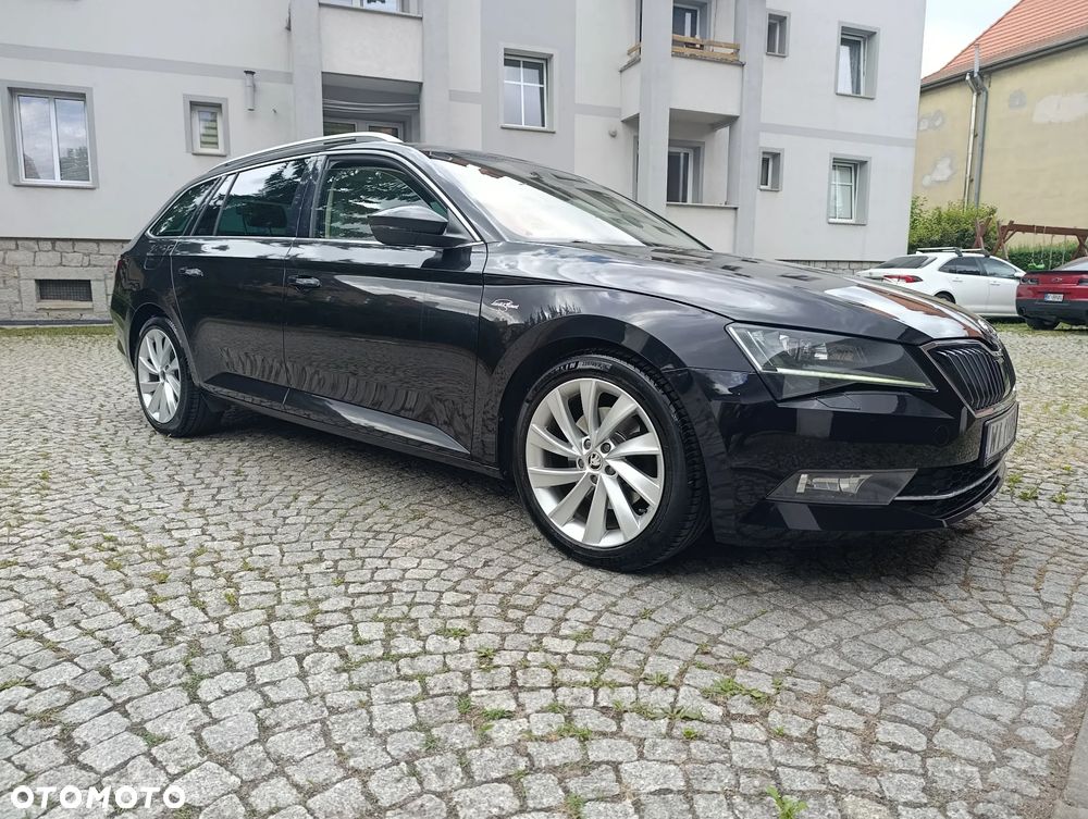 Skoda Superb 2.0 TDI 4x4 L&K DSG - 1
