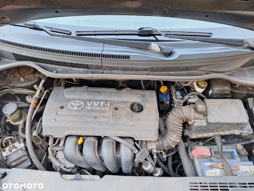 Toyota Corolla Verso 1.8 Executive - 10