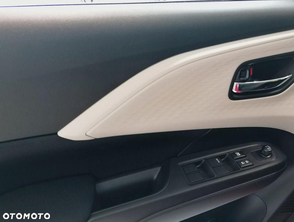 Suzuki Swift 1.2 Dualjet SHVS Premium Plus CVT - 8