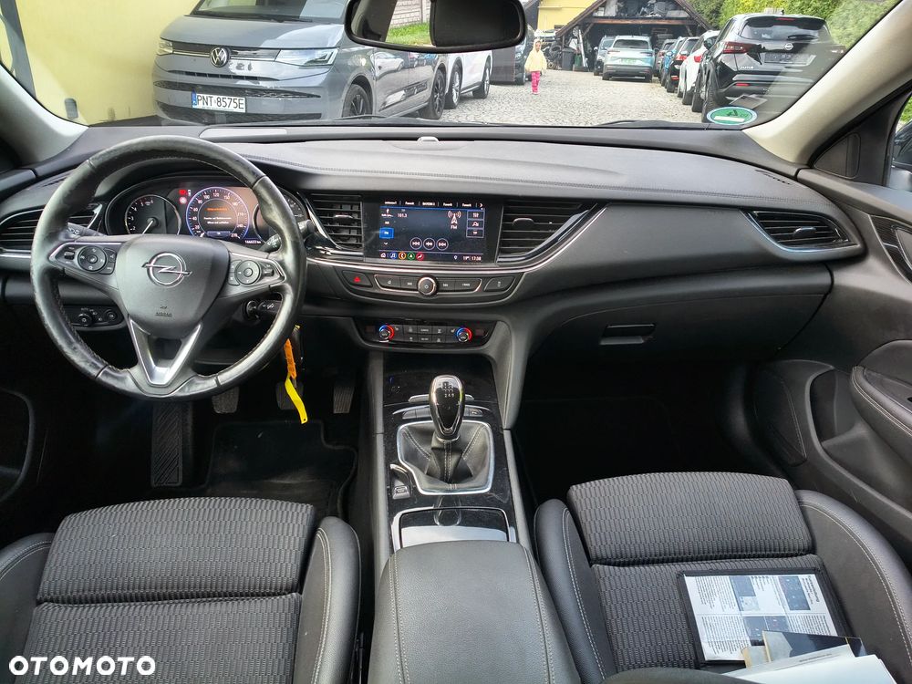 Opel Insignia - 8