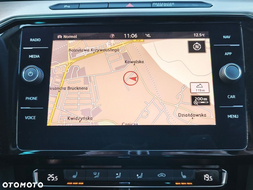 Volkswagen Passat Variant - 34