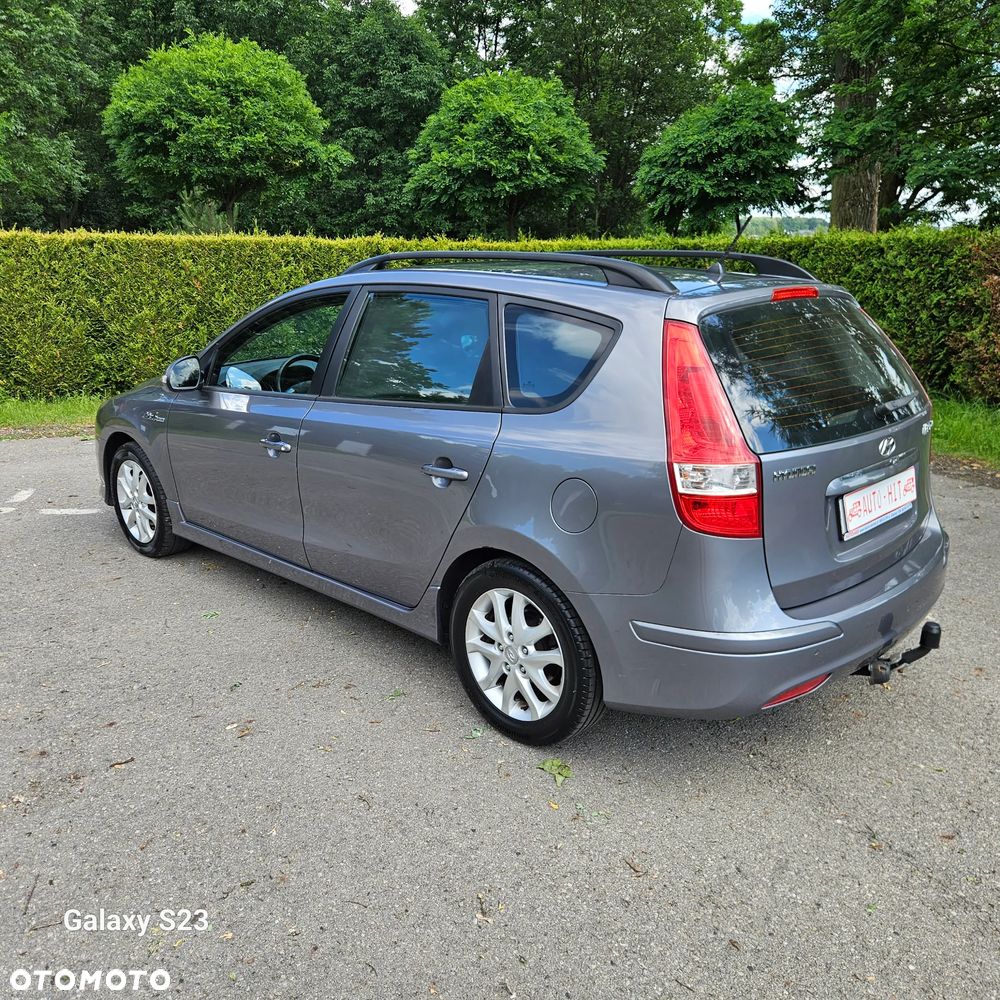 Hyundai i30 i30cw 1.4 blue Comfort - 14