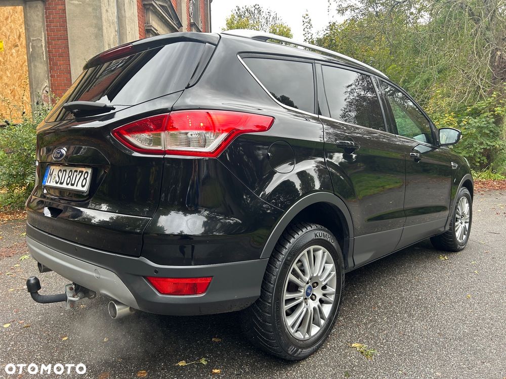 Ford Kuga 2.0 TDCi 2x4 Titanium - 4