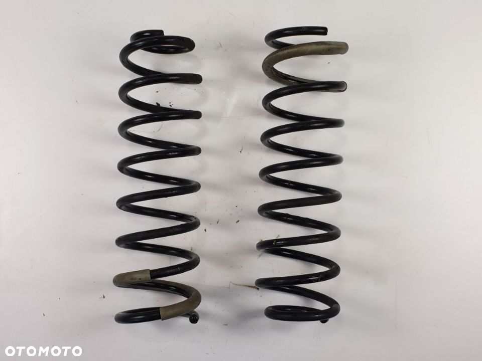 Sprężyna Prawa i Lewa JEEP WRANGLER JL 2.0T od 2018 roku - 1