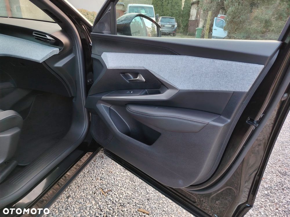 Peugeot 3008 1.2 PureTech mHEV Allure Pack S&S e-DCS6 - 30