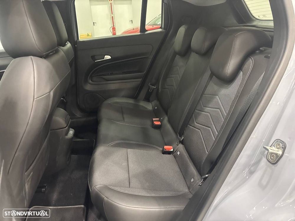 Jeep Avenger 1.2 GSE T3 Summit - 10