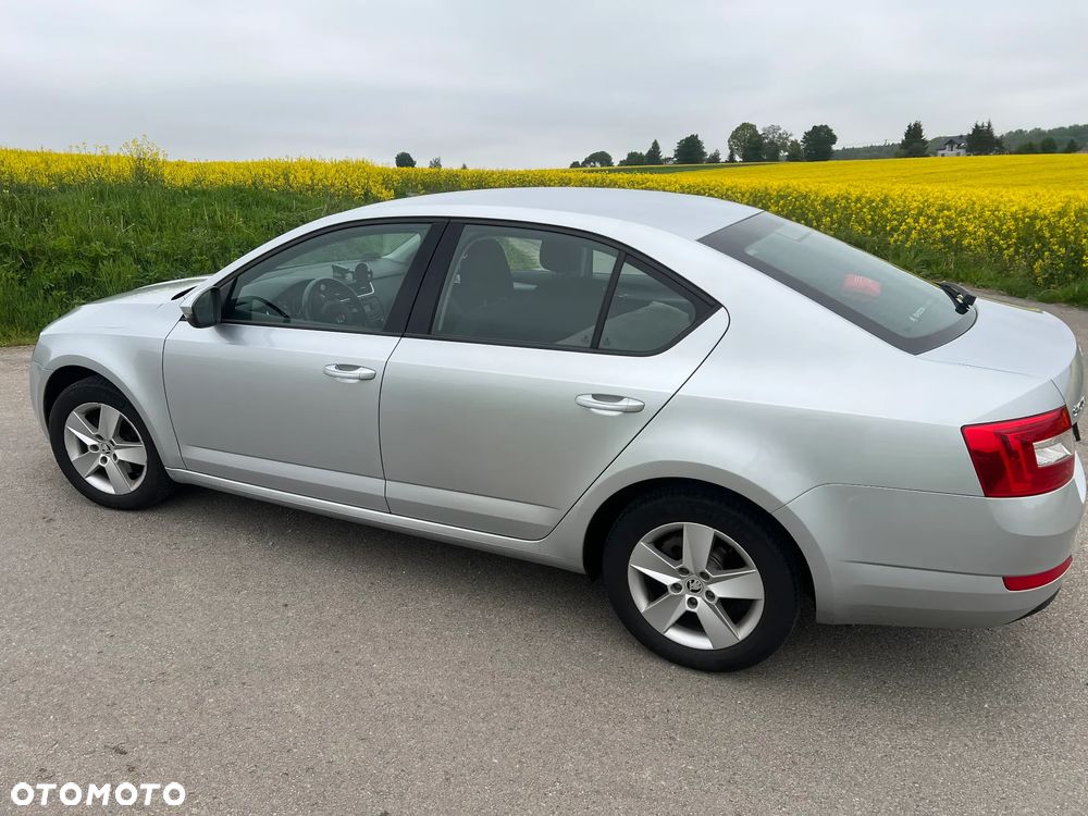 Skoda Octavia 1.4 TSI Ambition - 4