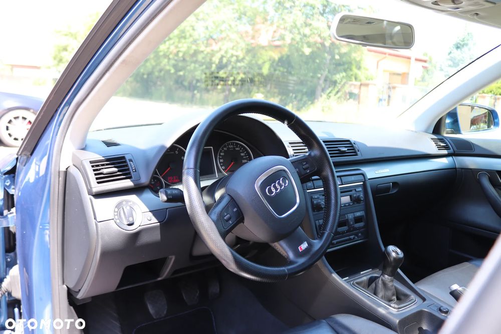 Audi A4 Avant 1.8 T quattro - 29