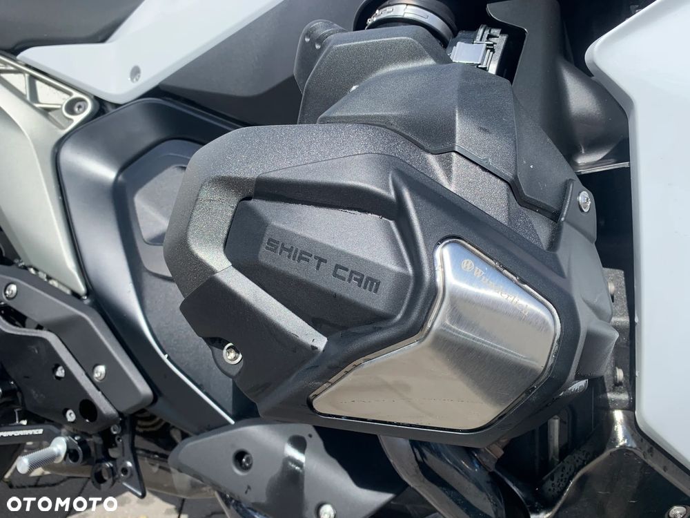 BMW RS - 12