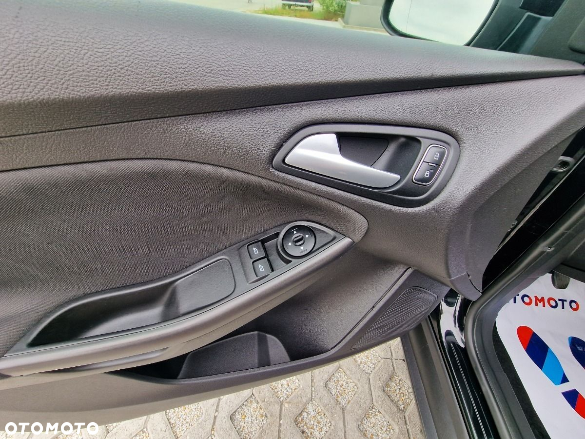 Ford Focus 1.0 EcoBoost 99g Start-Stopp-System Business Edition - 11