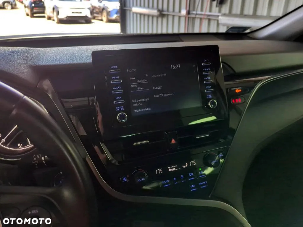 Toyota Camry 2.5 Hybrid Comfort CVT - 8