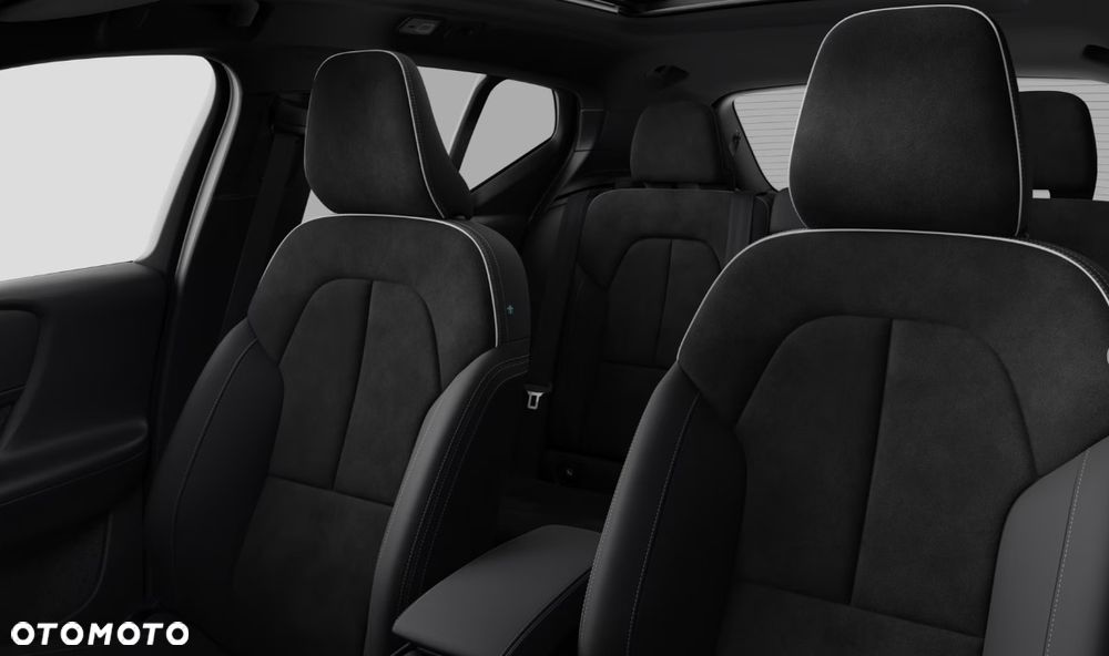 Volvo XC 40 B4 Plus Black Edition - 7