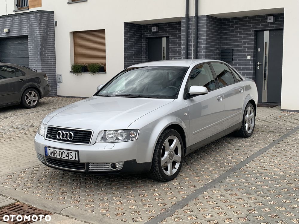 Audi A4 ver-3-0-quattro-tiptronic - 1