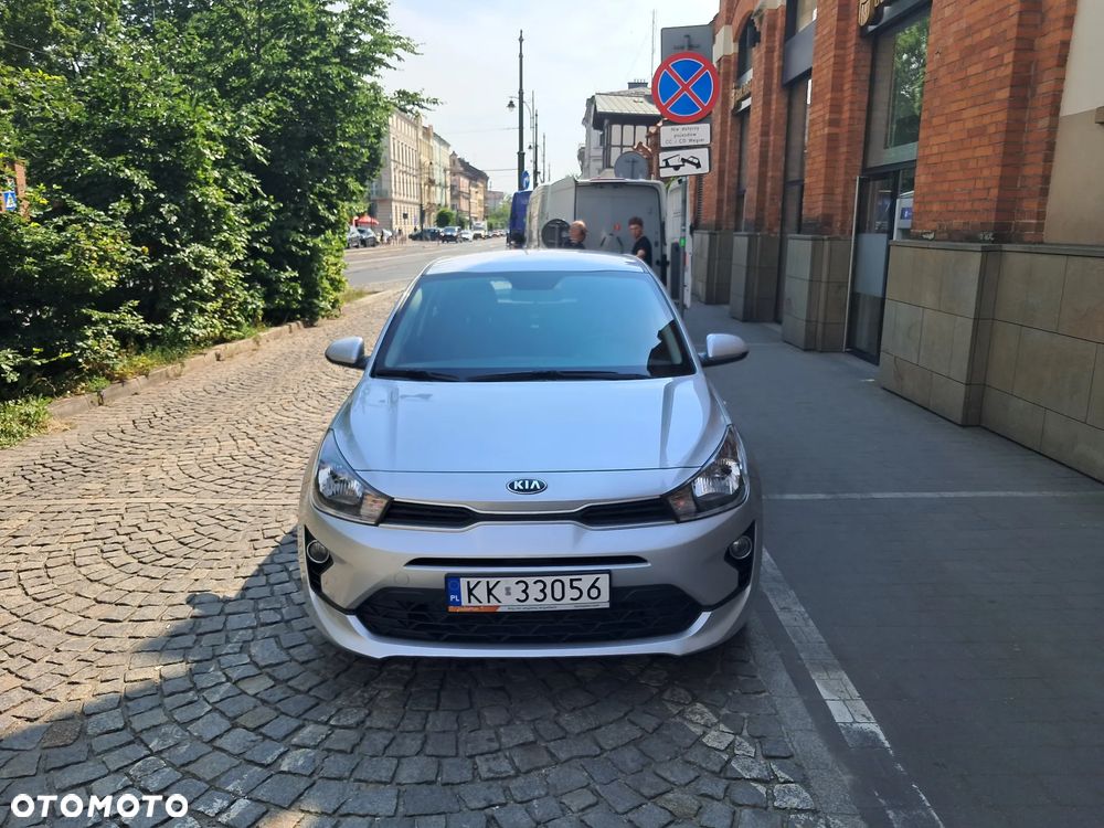 Kia Rio 1.2 M - 10