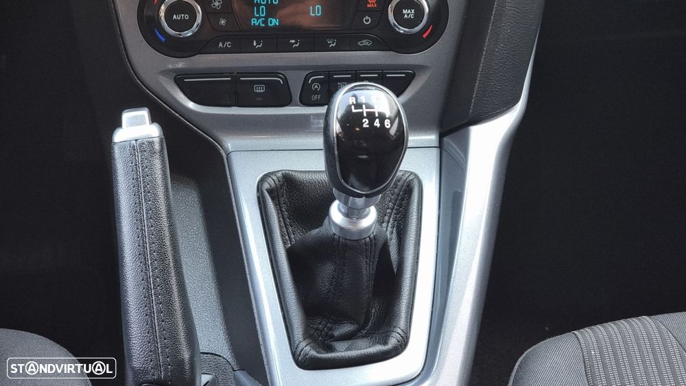 Ford Focus SW 1.6 TDCi Titanium Best - 12