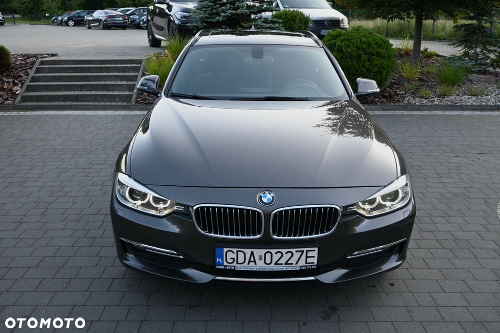 BMW Seria 3 320d Sport-Aut Luxury Line - 11