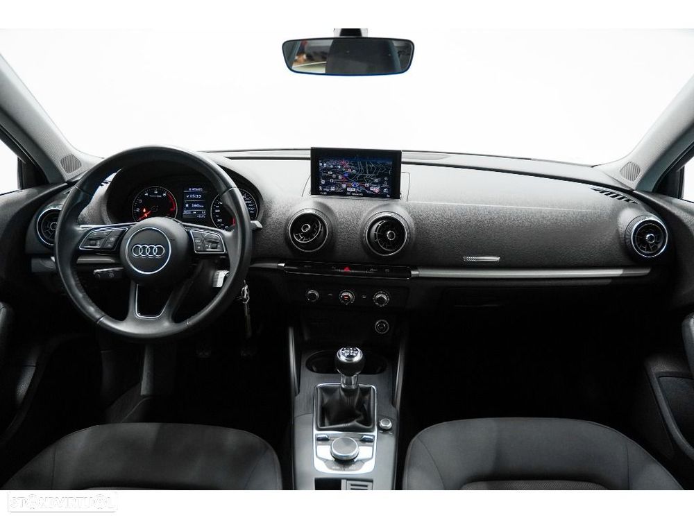 Audi A3 Sportback 30 TFSI - 17