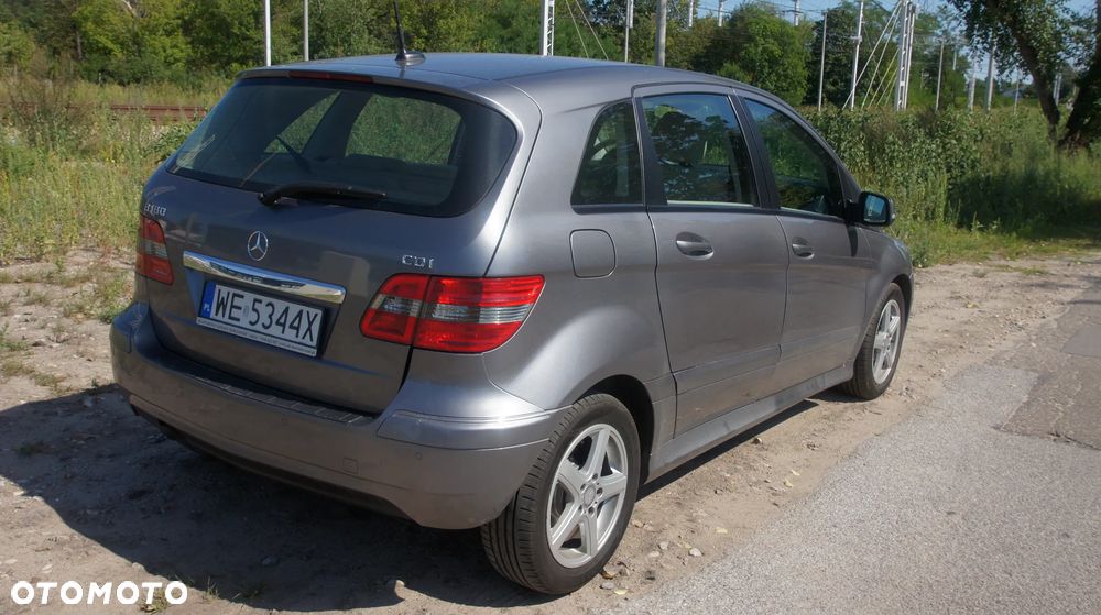 Mercedes-Benz B-Class 2010 photo 5