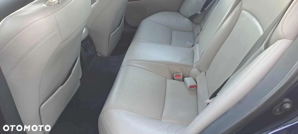 Lexus IS 220d Luxury Line - 28