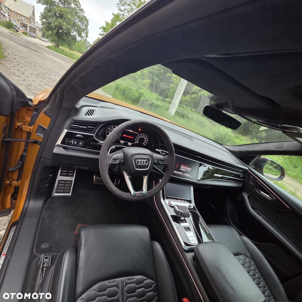 Audi RS Q8 - 10