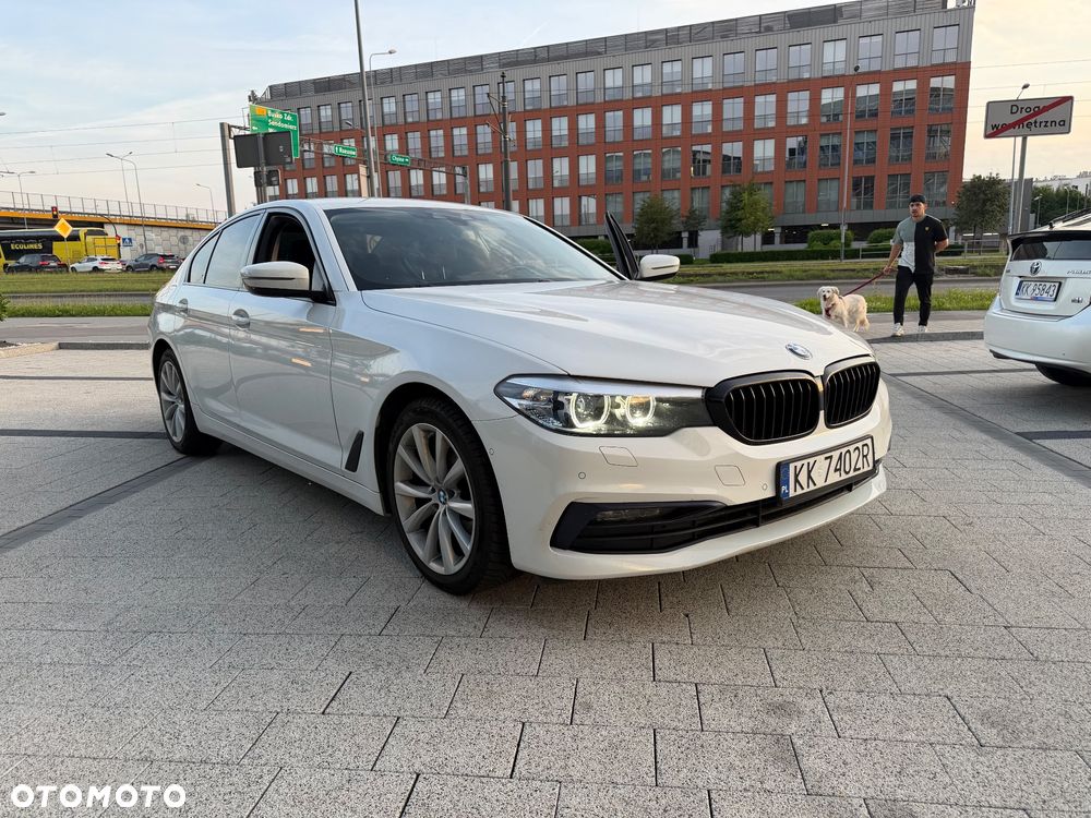 BMW Seria 5 518d Sport Line - 4