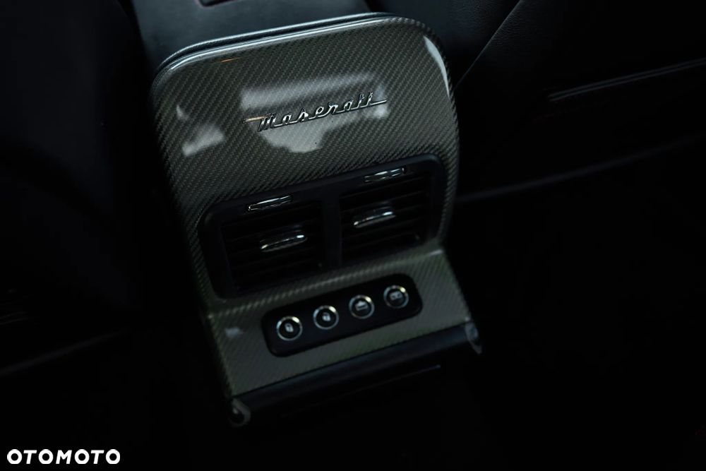 Maserati Quattroporte Sport GT S Automatic - 30