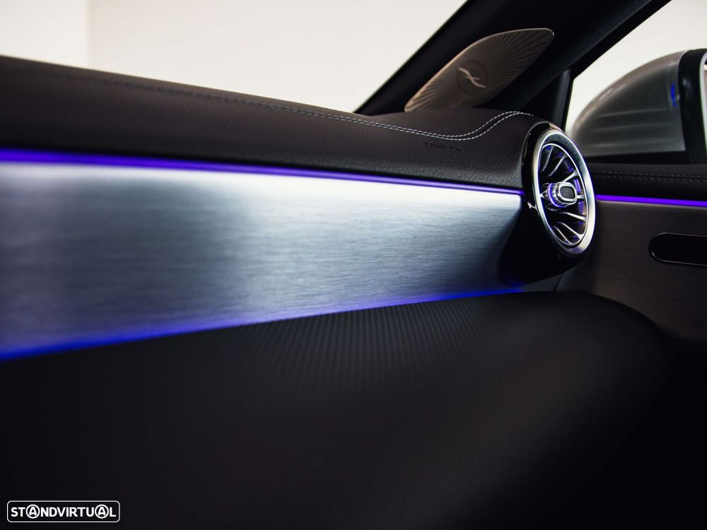 Mercedes-Benz A 180 Limousine d Progressive Aut. - 30