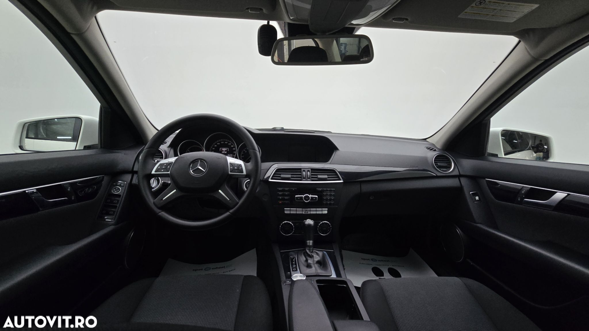 Mercedes-Benz C - 14