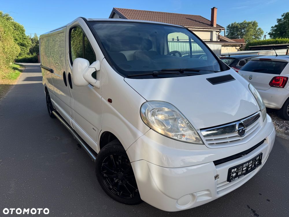 Opel Vivaro - 10