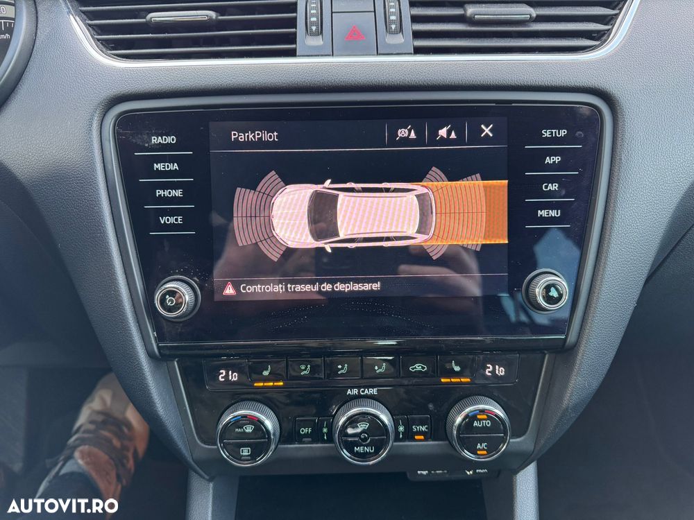 Skoda Octavia 2.0 TDI DSG Ambition - 11