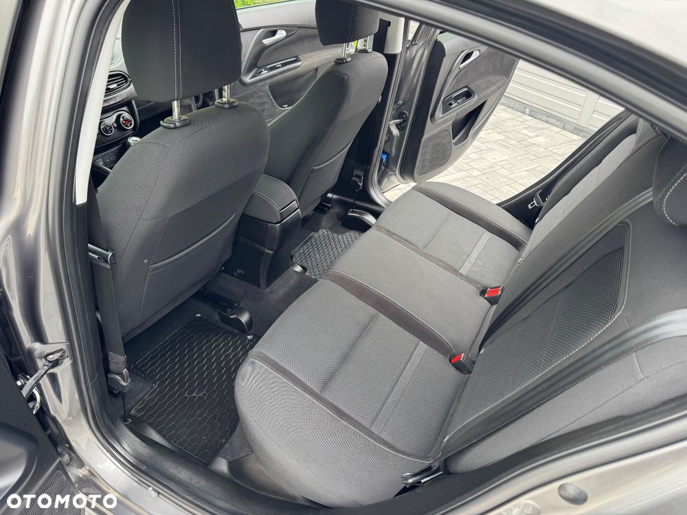 Fiat Tipo 1.4 T-Jet Business Line - 29
