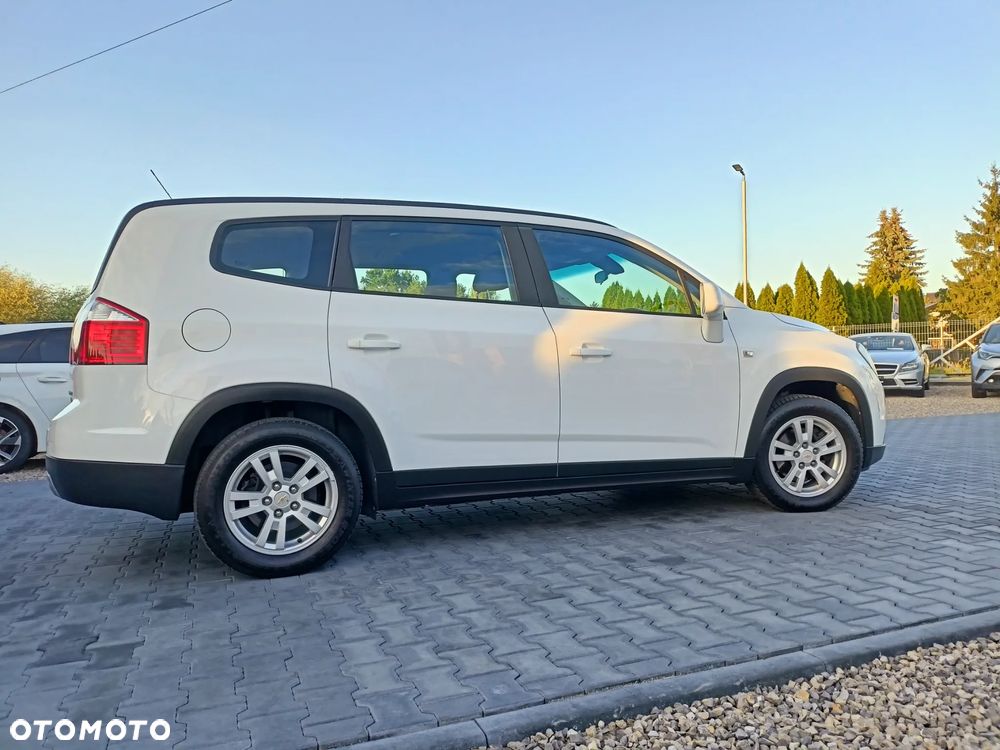 Chevrolet Orlando - 12