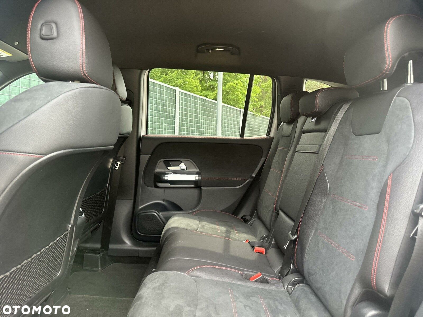 Mercedes-Benz GLB - 20