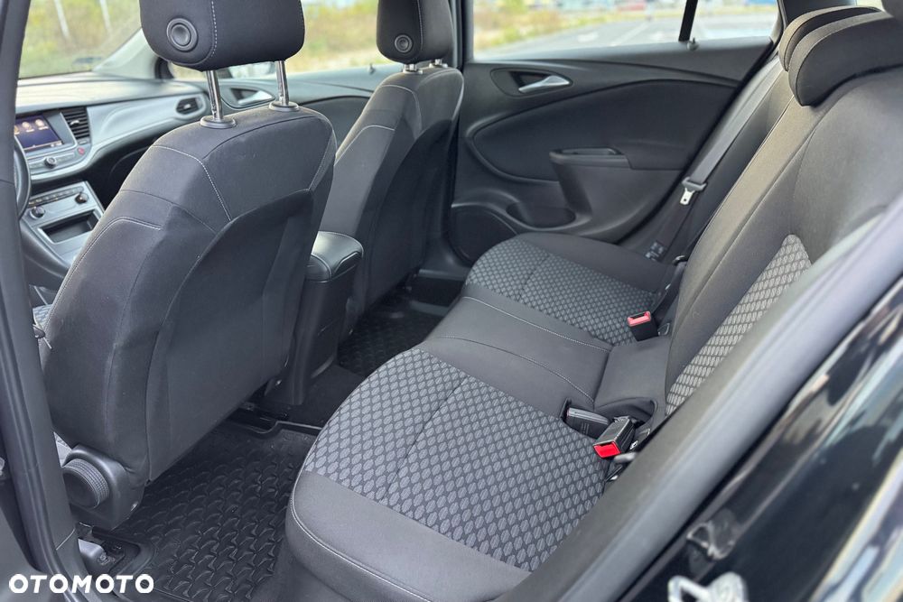 Opel Astra V 1.2 T Edition S&S - 30