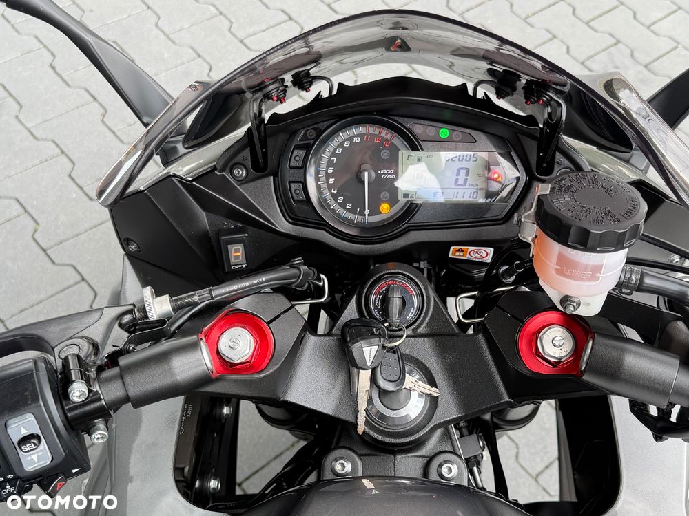 Kawasaki Ninja 1000 SX - 25