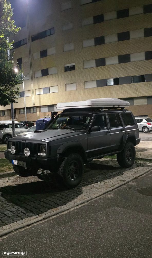 Jeep Cherokee 2.5 TD Classic - 12
