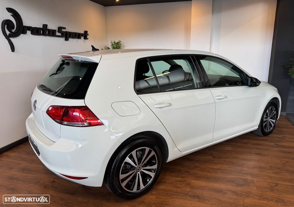 VW Golf 1.6 TDi BlueMotion Trendline - 46
