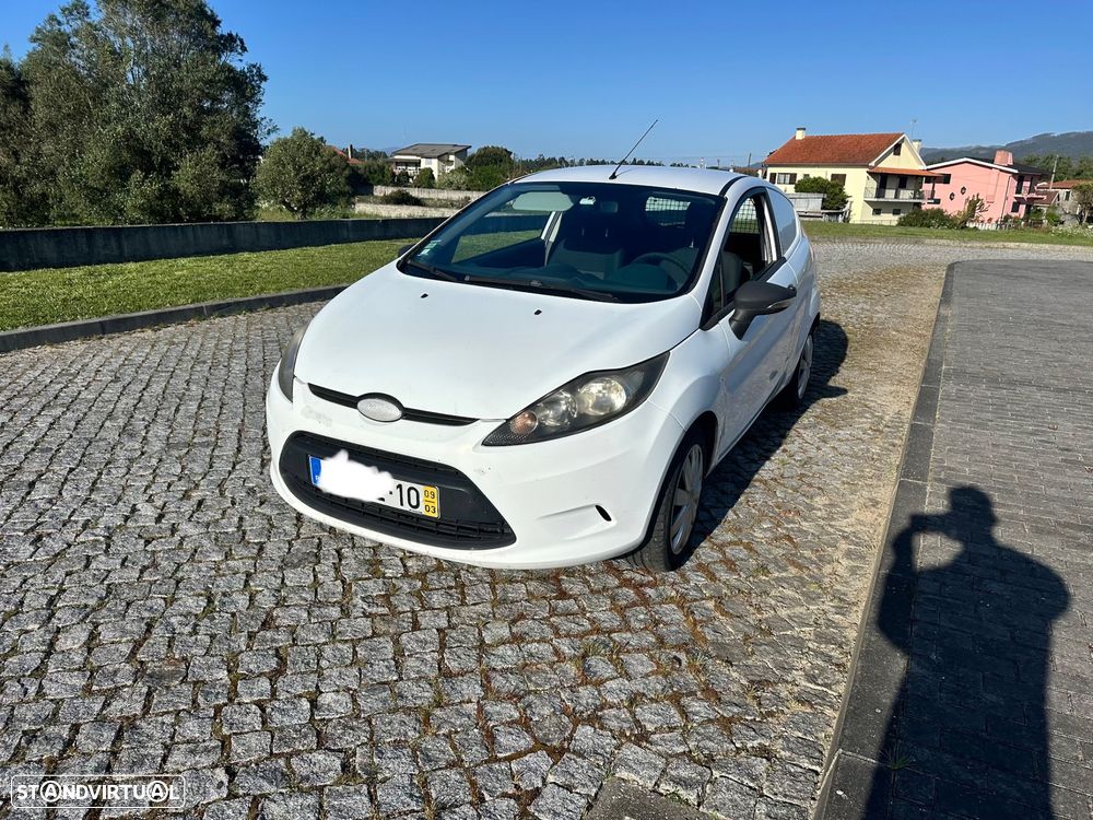 Ford Fiesta - 2