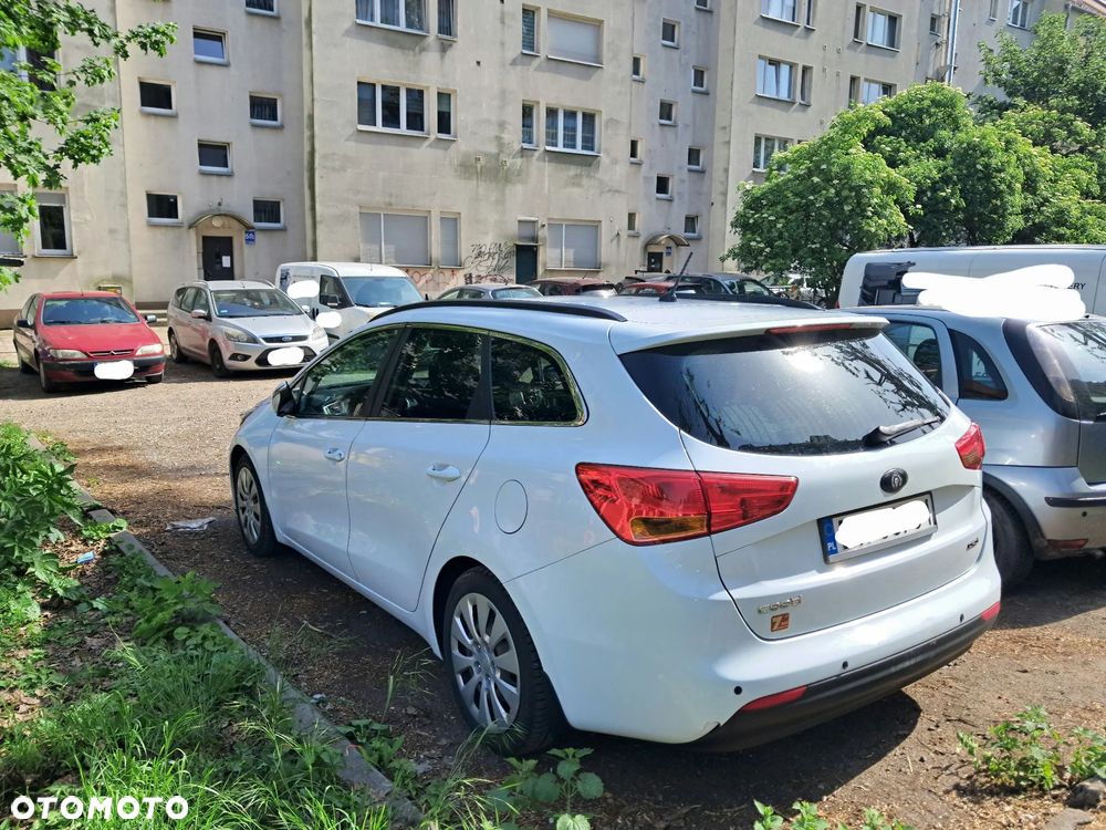 Kia Ceed 1.6 CRDi XL - 4