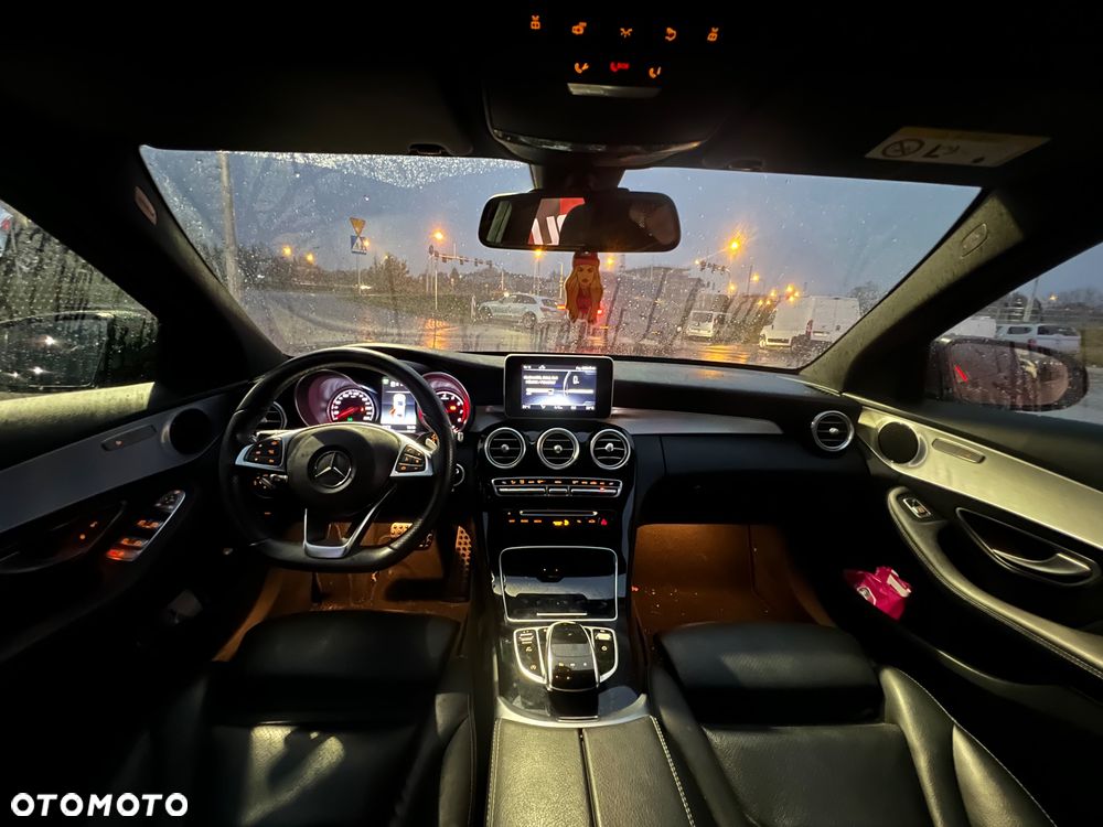 Mercedes-Benz Klasa C 250 T 9G-TRONIC AMG Line - 7