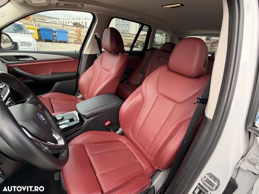 BMW X3 xDrive30e AT PHEV - 23