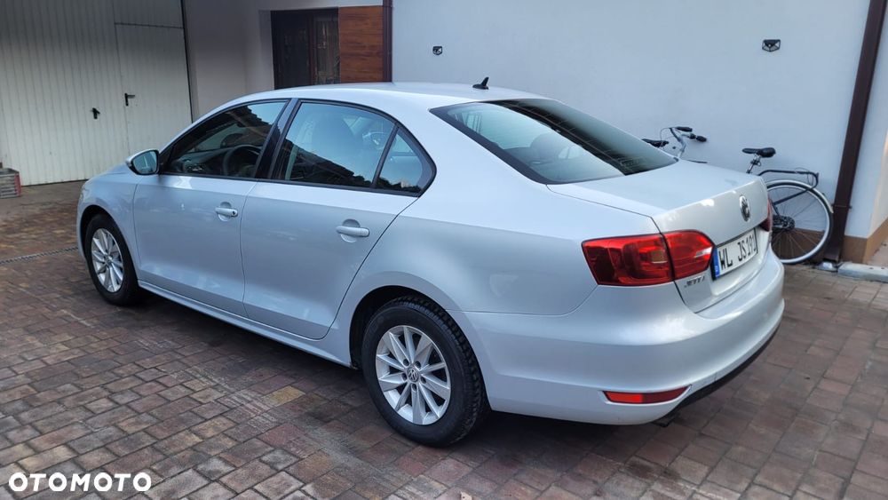 Volkswagen Jetta 1.2 TSI BlueMotion Technology Comfortline - 7