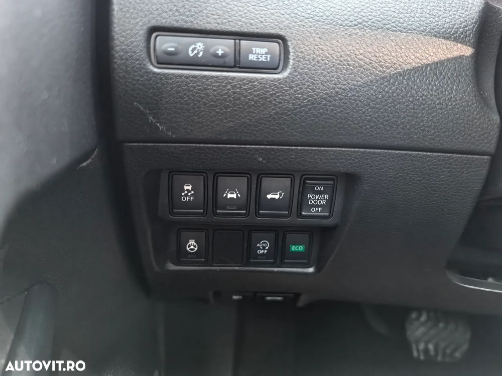 Nissan X-Trail 1.7D 150CP X-Tronic ALL MODE 4X4-I Tekna - 17