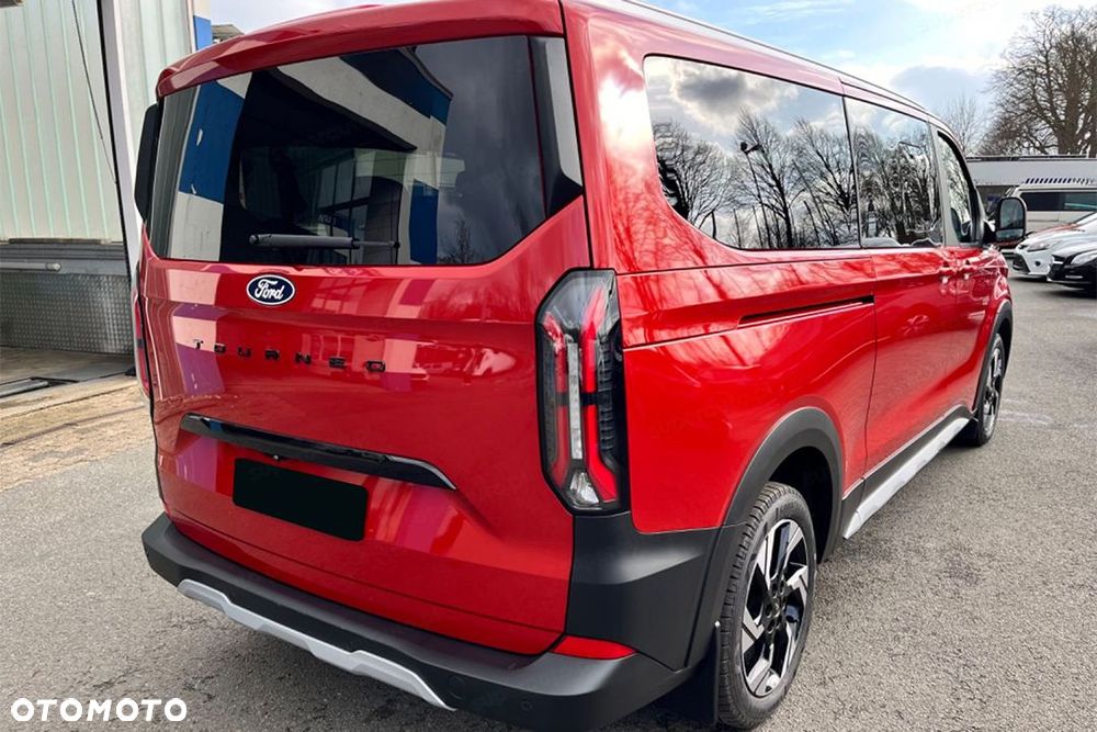 Ford Tourneo Custom - 6
