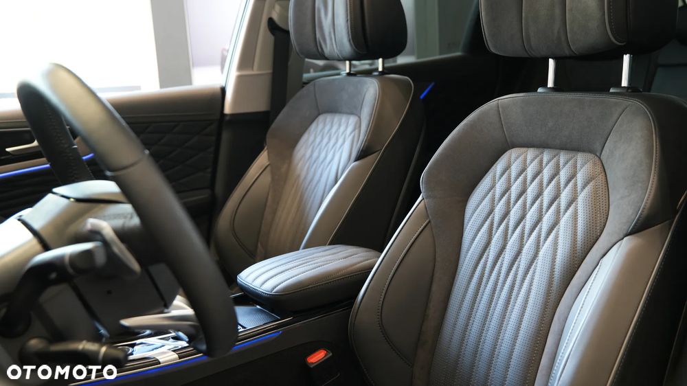 Hongqi HS5 - 27