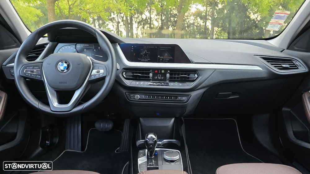 BMW 116 i Aut. Luxury Line - 42