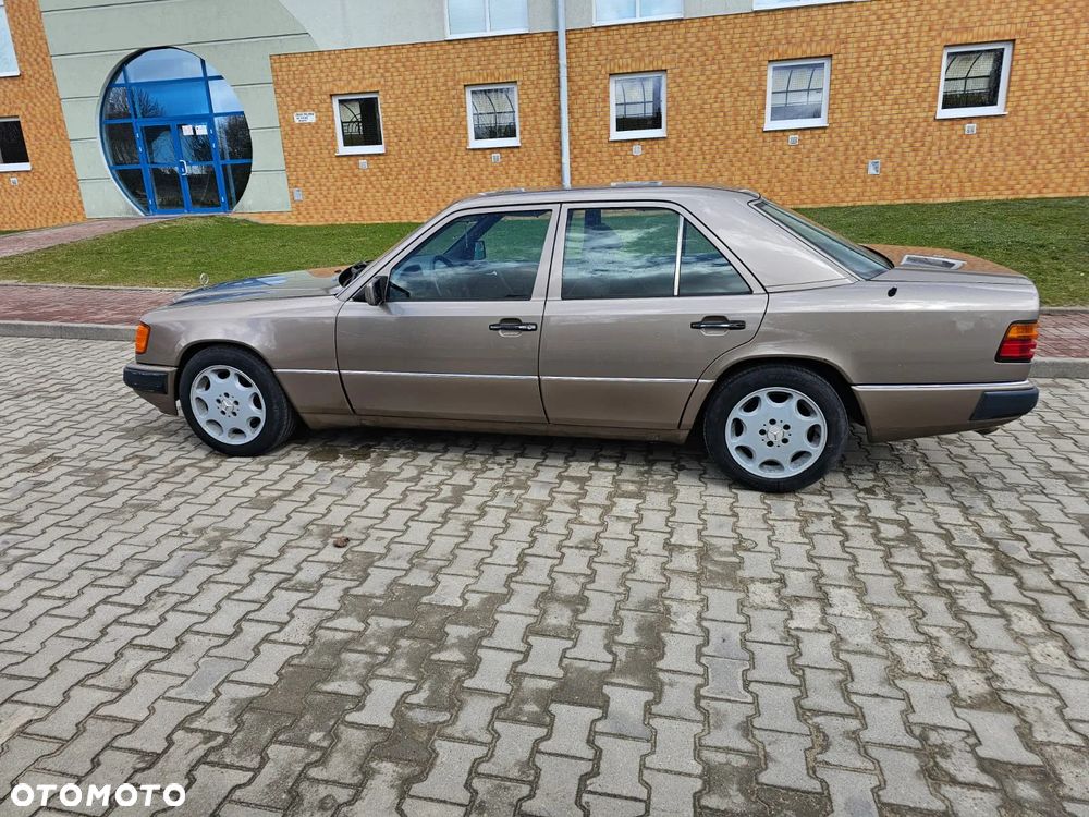 Mercedes-Benz W124 (1984-1993) - 2