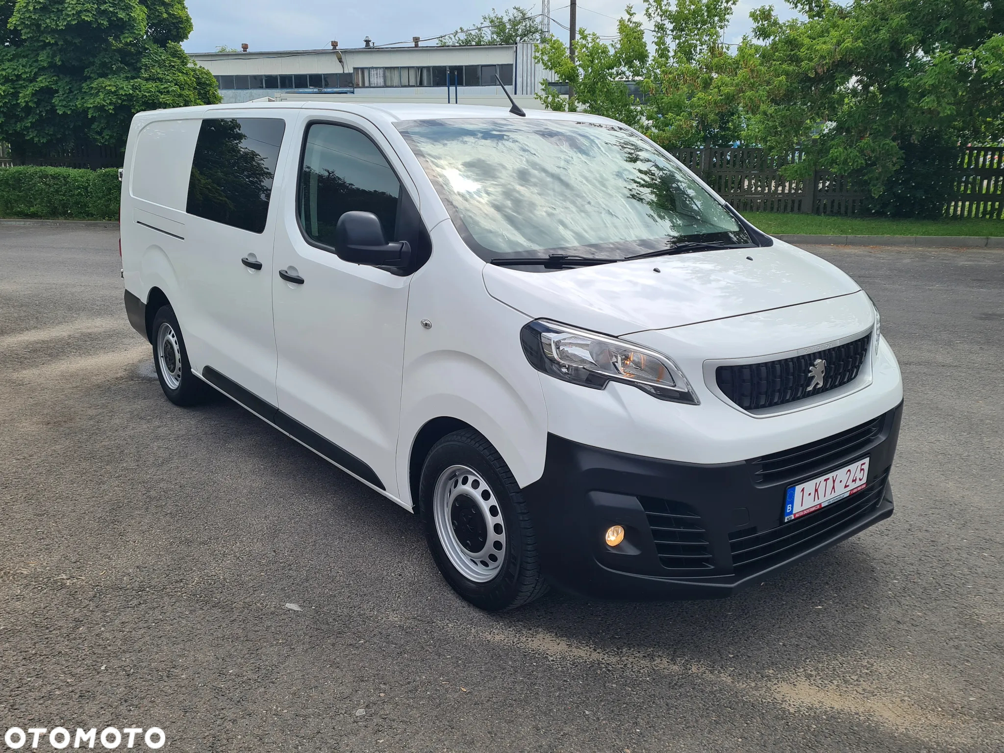 Peugeot Expert 2.0 BlueHDi Standard 3,0t Premium (bryg.) - 37