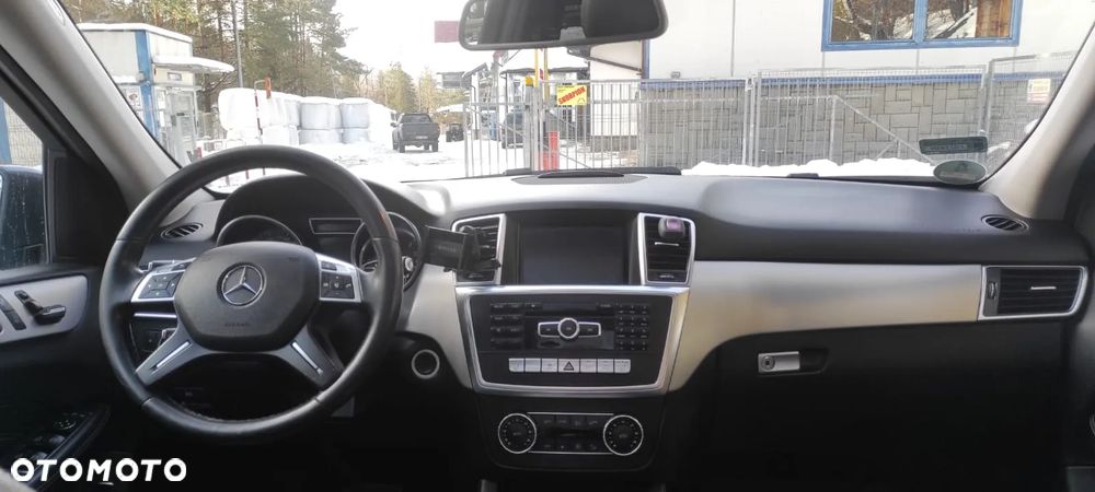 Mercedes-Benz ML 350 BlueTEC 4MATIC 7G-TRONIC - 22